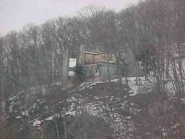 Building photograph for 14 OVERLOOK DRIVE